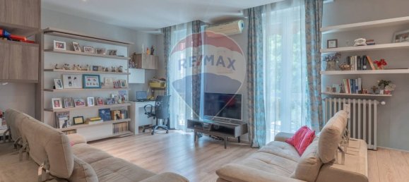 3 rooms Apartment in Ponte San Pietro, Italy No. 316096 6