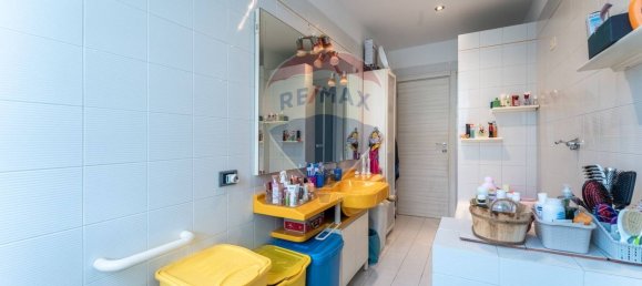 3 rooms Apartment in Ponte San Pietro, Italy No. 316096 26