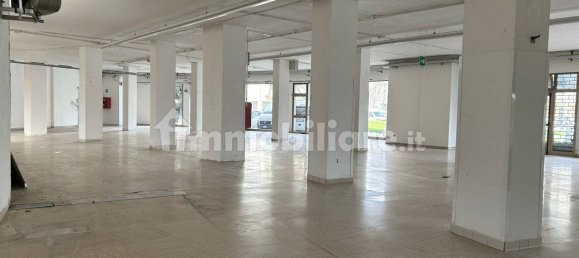 650m² Commercial property in Spinea, Italy No. 326156 6