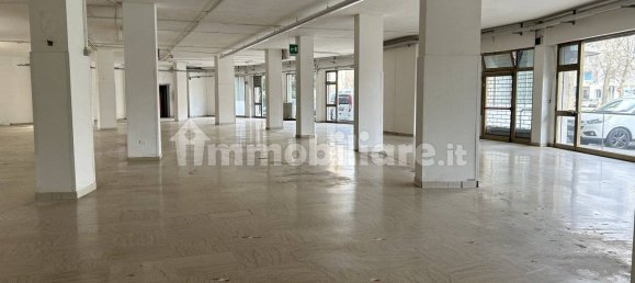 650m² Commercial property in Spinea, Italy No. 326156 7
