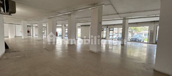 650m² Commercial property in Spinea, Italy No. 326156 2