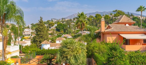 5 bedrooms Villa in Mijas, Spain No. 139392 4