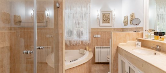 5 bedrooms Villa in Mijas, Spain No. 139392 21