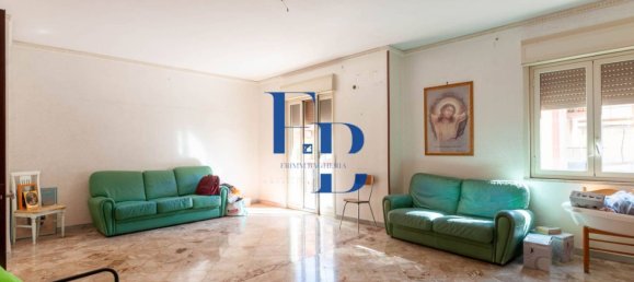 2 Schlafzimmer Wohnung in Palermo, Italy, Nr. 360231 6