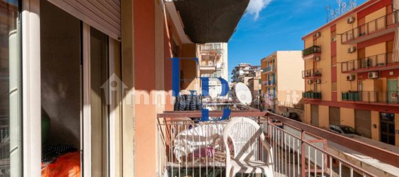 2 Schlafzimmer Wohnung in Palermo, Italy, Nr. 360231 9