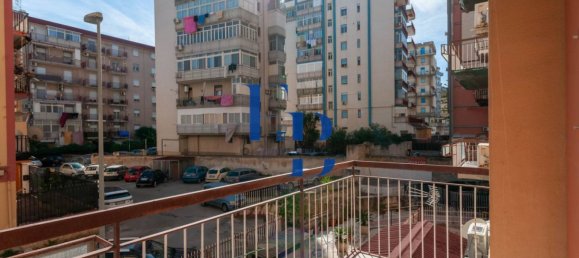 2 Schlafzimmer Wohnung in Palermo, Italy, Nr. 360231 8