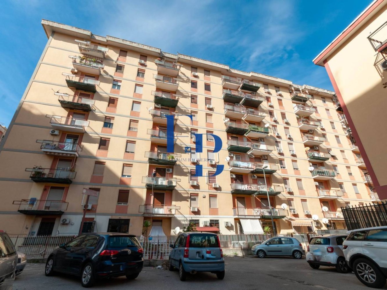 2 Schlafzimmer Wohnung in Palermo, Italy, Nr. 360231