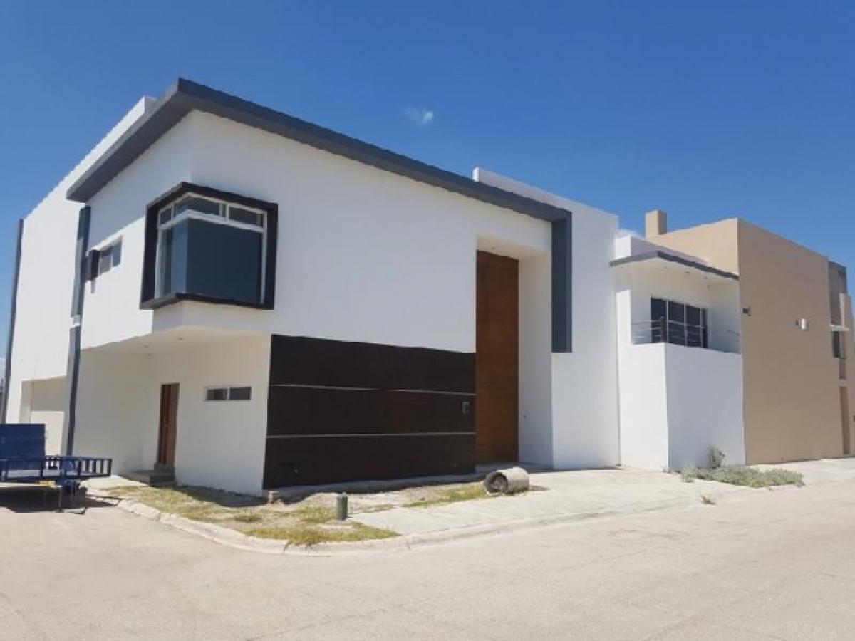 4 bedrooms House in Ciudad Lerdo, Mexico No. 150500