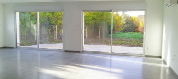 3 bedrooms House in Noeux-les-Mines, France No. 161258 5