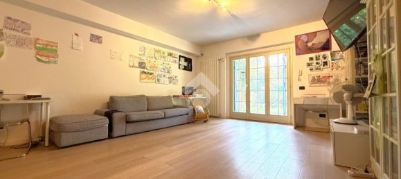 3 bedrooms Apartment in Usmate Velate, Italy No. 329607 3