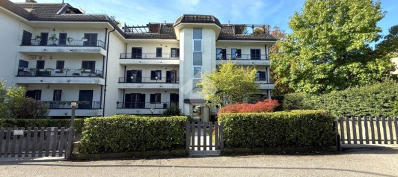 3 bedrooms Apartment in Usmate Velate, Italy No. 329607 2