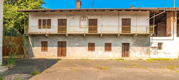 5 bedrooms Villa in Cardè, Italy No. 71575 26