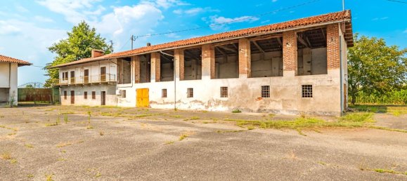 5 bedrooms Villa in Cardè, Italy No. 71575 21