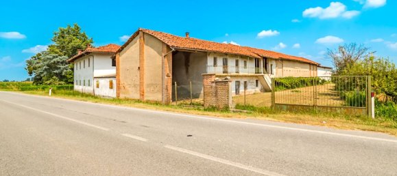 5 bedrooms Villa in Cardè, Italy No. 71575 7