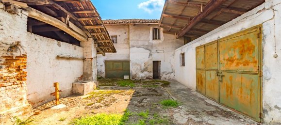 5 bedrooms Villa in Cardè, Italy No. 71575 28