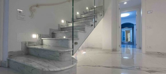 Вилла с 2 спальнями в Пьетрасанта, Италия № 40615 34