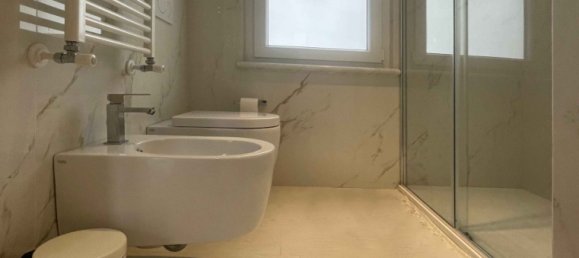 Вилла с 2 спальнями в Пьетрасанта, Италия № 40615 37