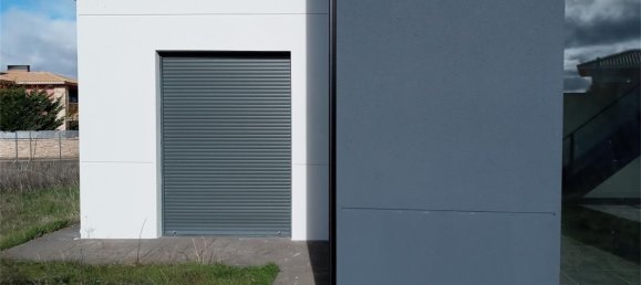 5 bedrooms House in Carrascal de Barregas, Spain No. 154622 4