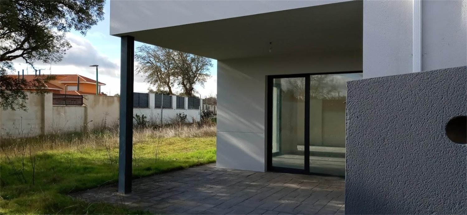 5 bedrooms House in Carrascal de Barregas, Spain No. 154622