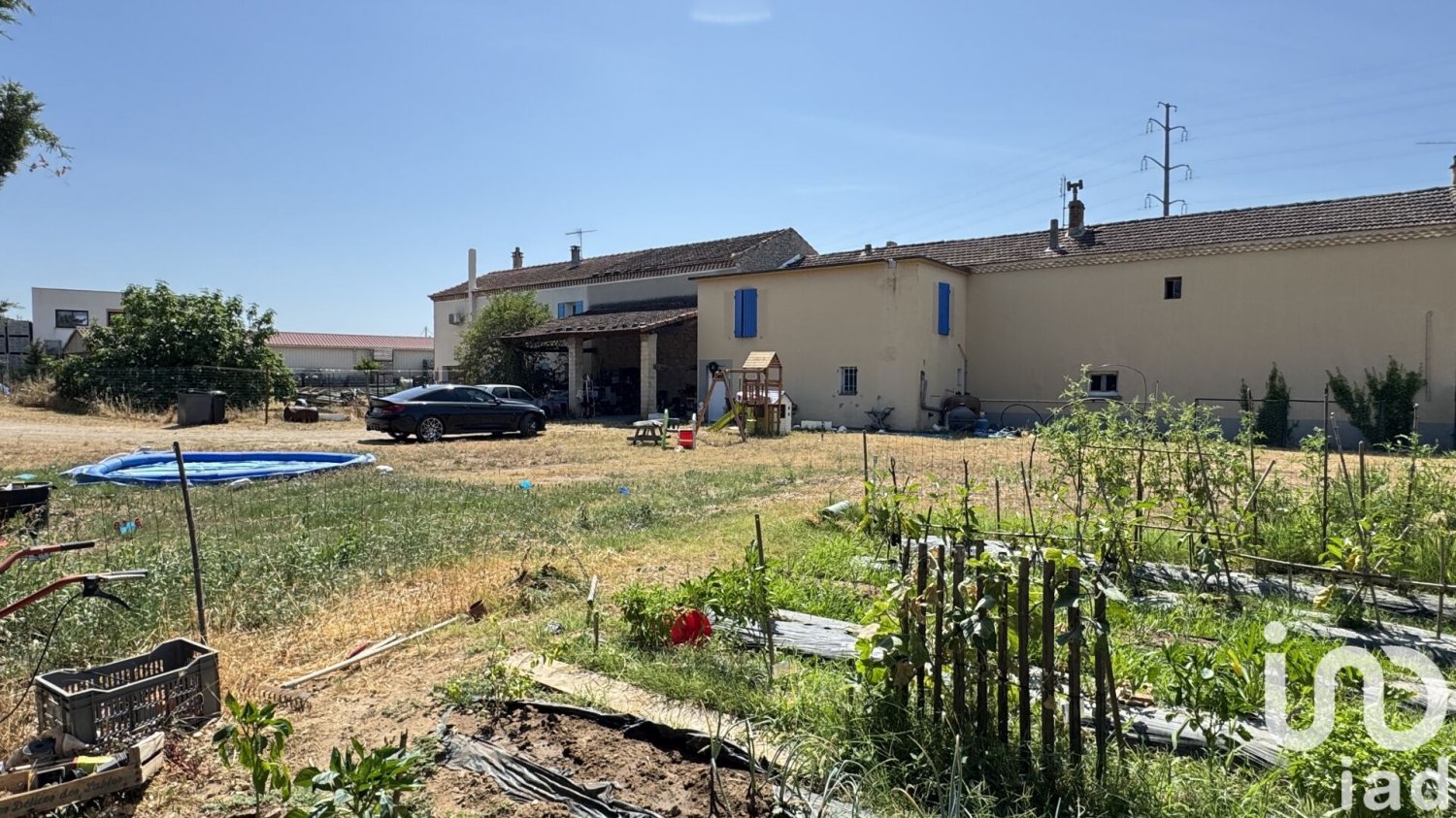 Casa de 4 dormitorios en La Pierre, France No. 333215