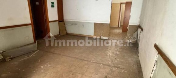 2غرفة عقار تجاري في Nocera Inferiore, Italy رقم 80627 3