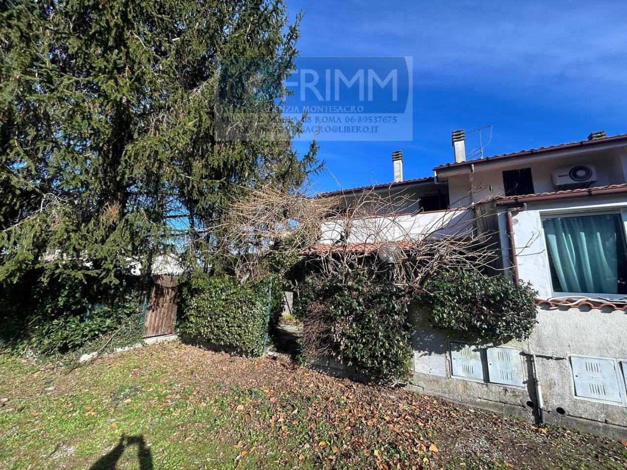 Villa de 4 habitaciónes en Ronciglione, Italy No. 28823