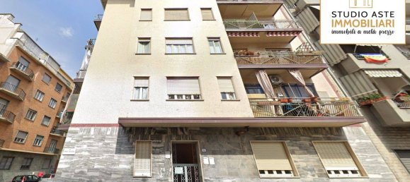 Apartamento de 1 dormitorio en Turin, Italy No. 305437 4