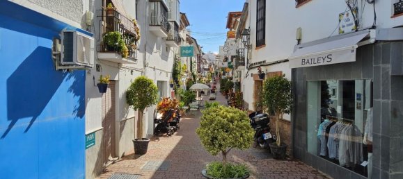 Apartamento de 3 dormitorios en Estepona, Spain No. 147198 26