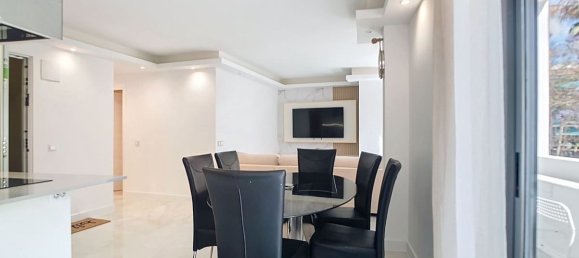 Apartamento de 3 dormitorios en Estepona, Spain No. 147198 32