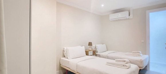 Apartamento de 3 dormitorios en Estepona, Spain No. 147198 6