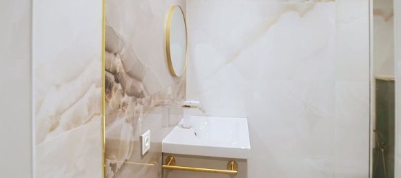 Apartamento de 3 dormitorios en Estepona, Spain No. 147198 11