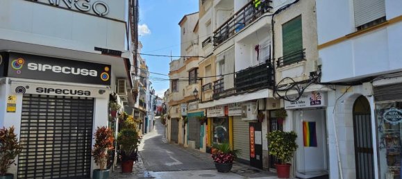 Apartamento de 3 dormitorios en Estepona, Spain No. 147198 25