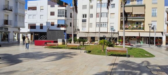 Apartamento de 3 dormitorios en Estepona, Spain No. 147198 30