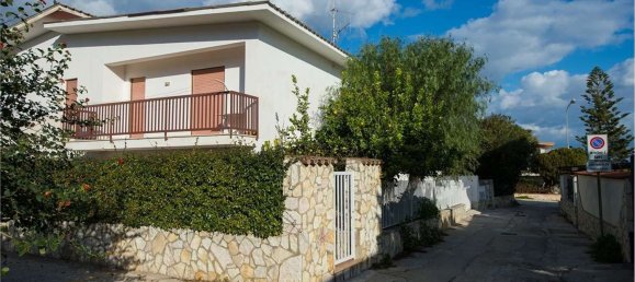 4 rooms Villa in Castellammare del Golfo, Italy No. 64444 2