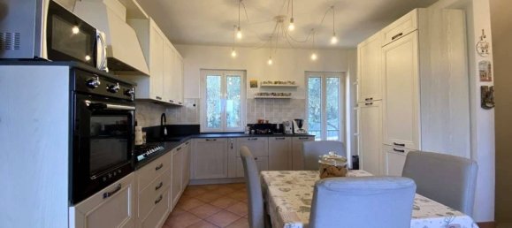 2 bedrooms House in Leivi, Italy No. 373192 7