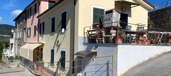 2 bedrooms House in Leivi, Italy No. 373192 2