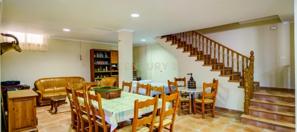 10 bedrooms Villa in La Quinta, Spain No. 38856 2