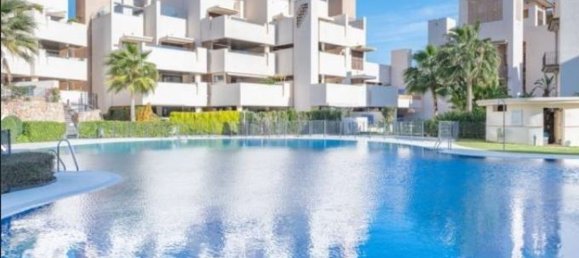 2 bedrooms Penthouse in Estepona, Spain No. 52019 3