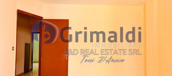Apartamento de 4 dormitorios en Bagheria, Italy No. 326443 3