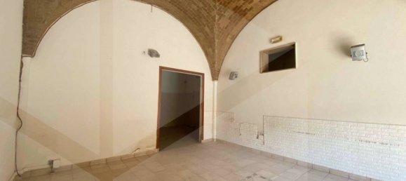 Propiedad comercial en San Severo, Italy 80 m² No. 31370 2