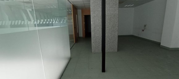 242m² Commercial property in Alicante, Spain No. 168168 30