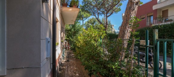 3 rooms Apartment in Naples, Italy No. 351390 12