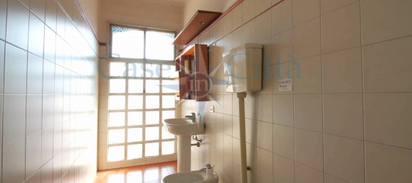 Apartamento T4 em Milan, Italy N.º 348873 21