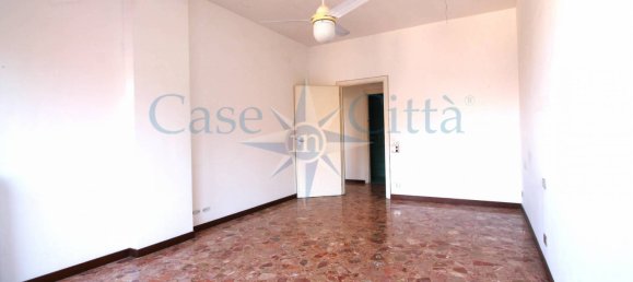 Apartamento T4 em Milan, Italy N.º 348873 4