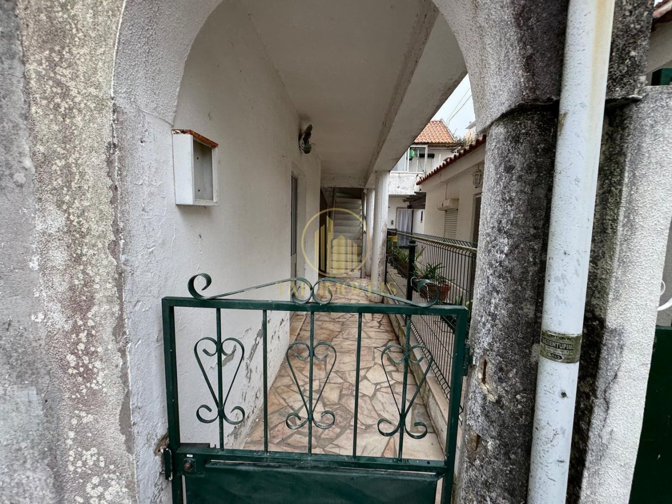 150m² Building in Sesimbra, Portugal No. 190416