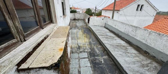 150m² Building in Sesimbra, Portugal No. 190416 12