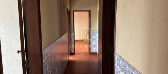 150m² Building in Sesimbra, Portugal No. 190416 3