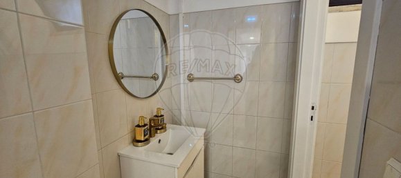 50m² Commercial property in Cascais, Portugal No. 92752 8