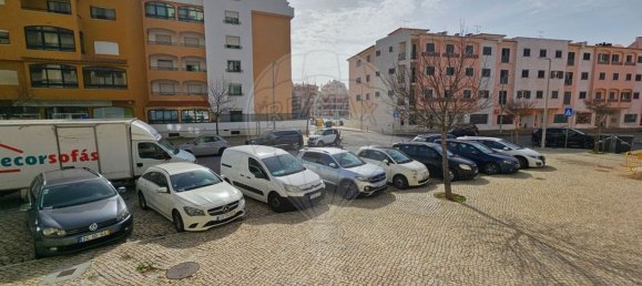 50m² Commercial property in Cascais, Portugal No. 92752 11