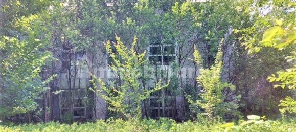 2210m² Warehouse in Vigevano, Italy No. 316975 7